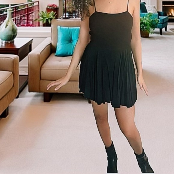 Mini Black jumpsuit/Dress - Picture 8 of 10